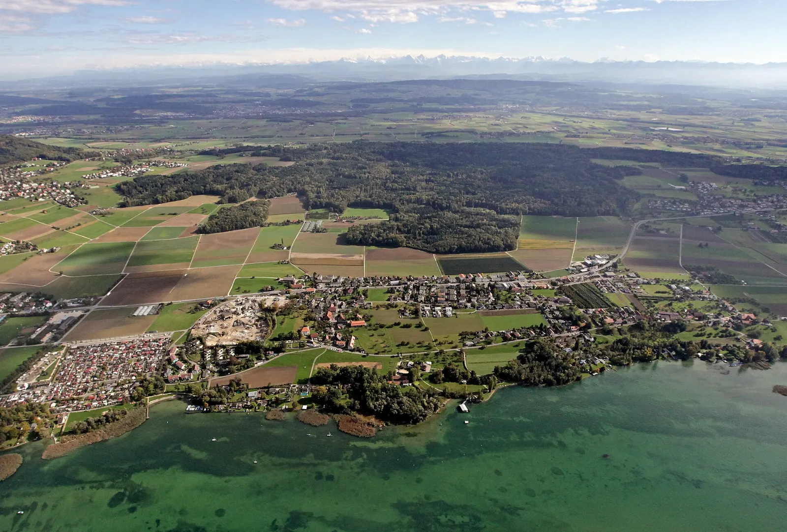 Luftaufnahme Sutz-Lattrigen am Bielersee