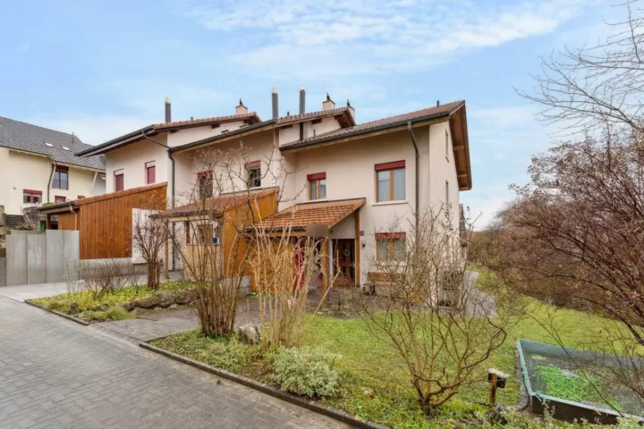 5.5-Zimmer-Reiheneinfamilienhaus in Lyss