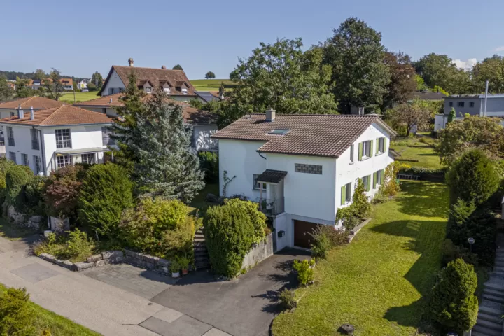 7.5-Zimmer-Einfamilienhaus in Lyss
