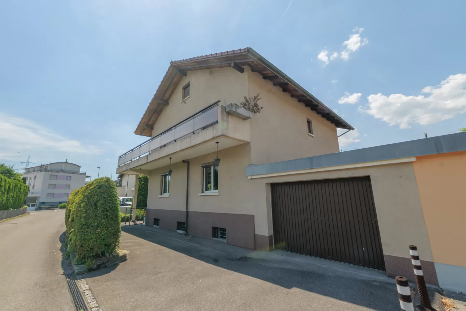 Freistehendes 4.5 Zimmer-Einfamilienhaus – Bild 1