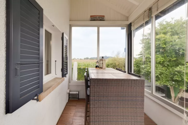 Ihr neues Zuhause mit Weitsicht: Charmantes 4½-Zimmer-Einfamilienhaus in Studen – Bild 5